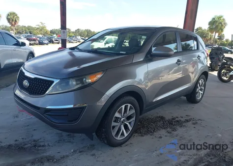2016 Kia Sportage Lx z USA, uszkodzony, nr VIN KNDPB3AC0G7795832